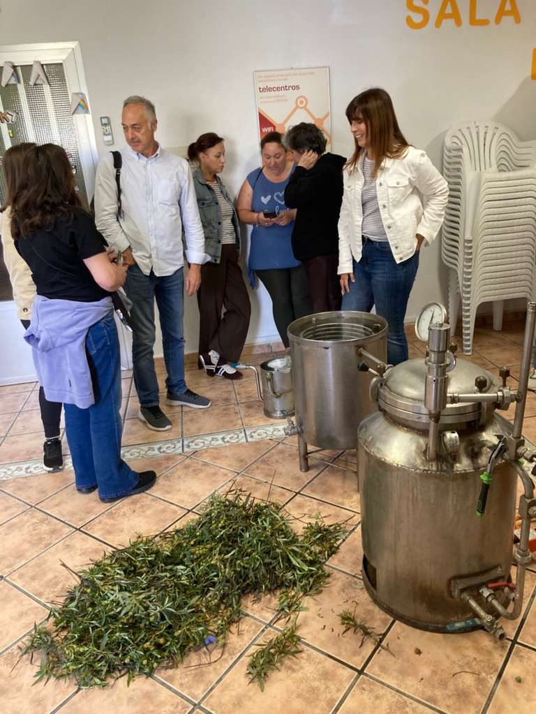 Jornada de transferencia en Alagón del Río: aprovechamiento de la jara pringosa de la recolección a la destilación